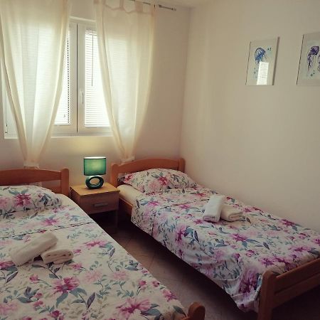 Apartment Vesna ヴィル エクステリア 写真
