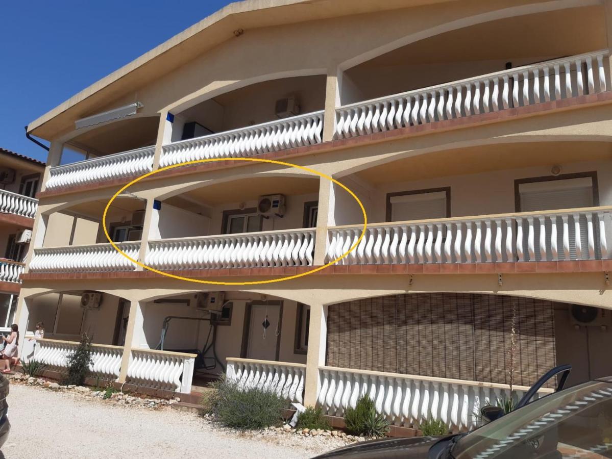 Apartment Vesna ヴィル エクステリア 写真